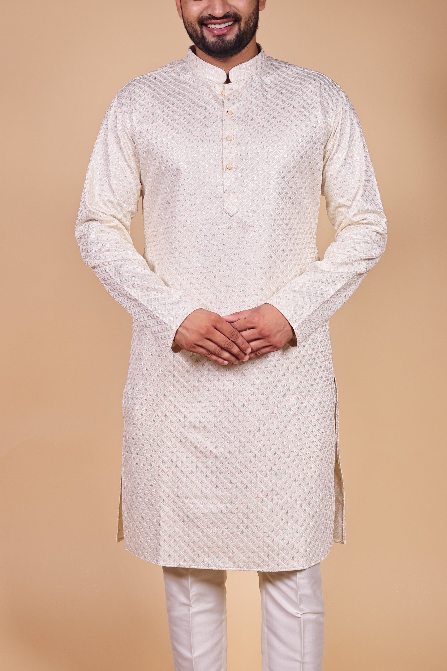Festive Kurta with Elegant Patterned Embroidery
