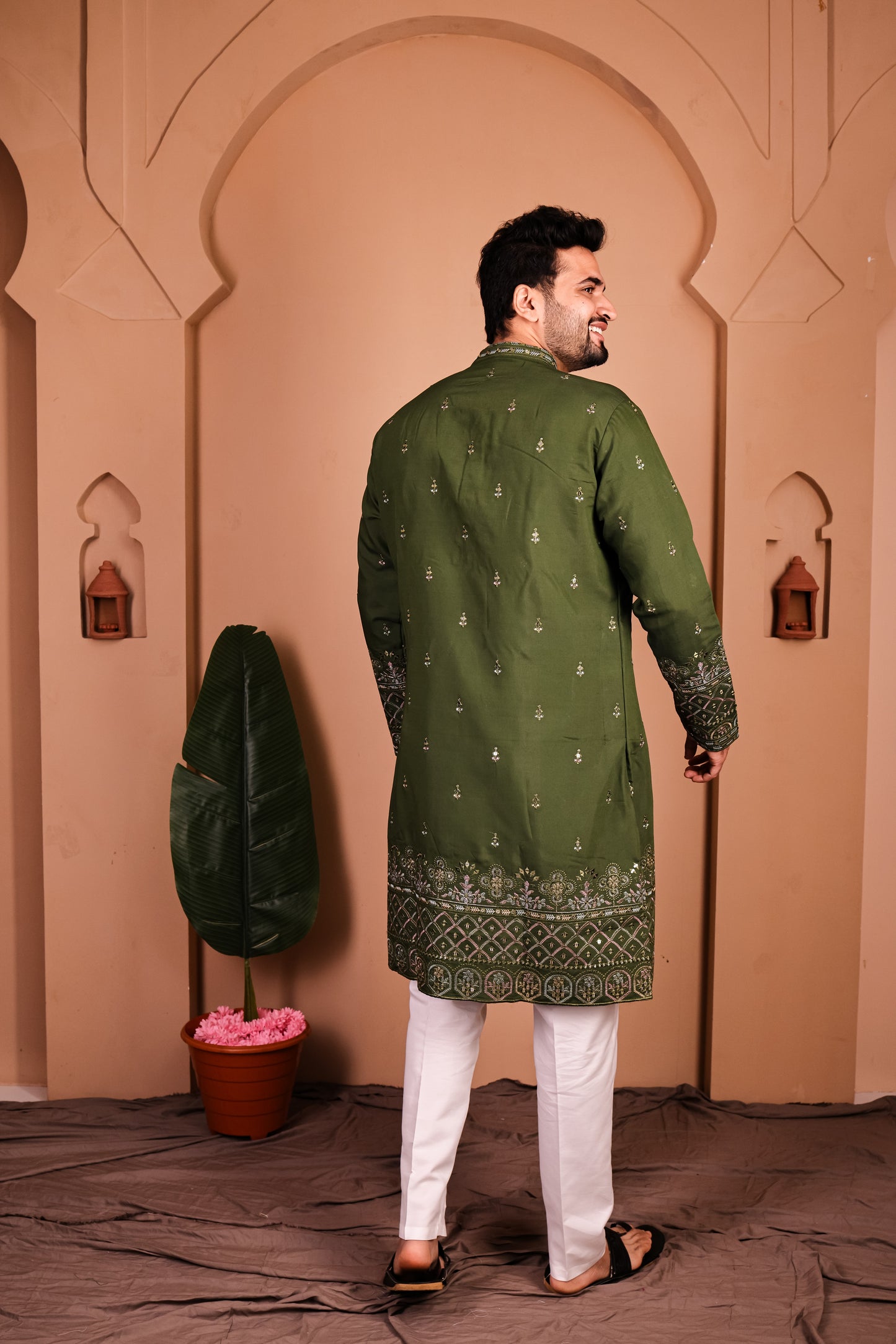 Festive Kurta with Symmetrical Thread Embroidery