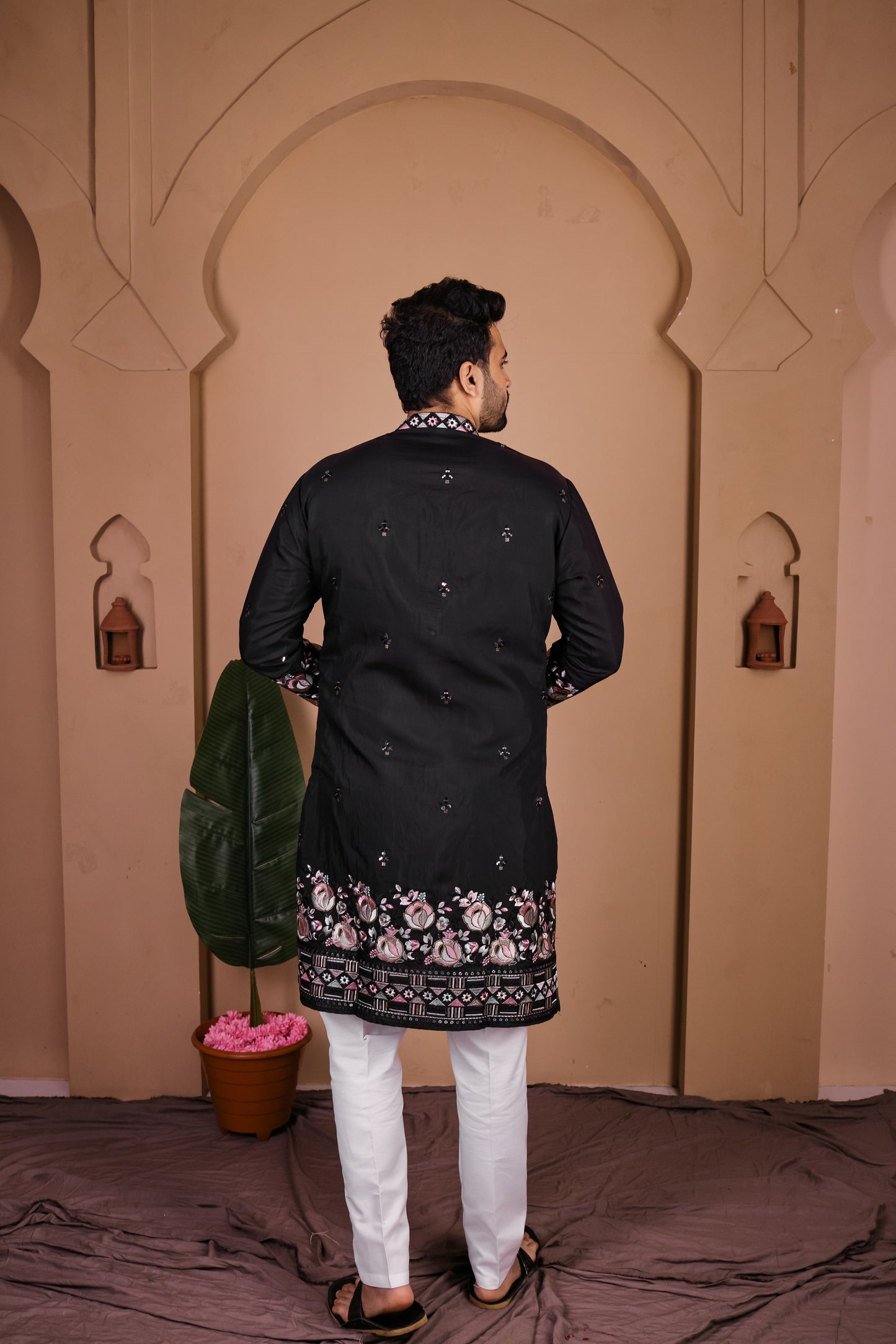 Starlit Paisley Mirror Work Kurta