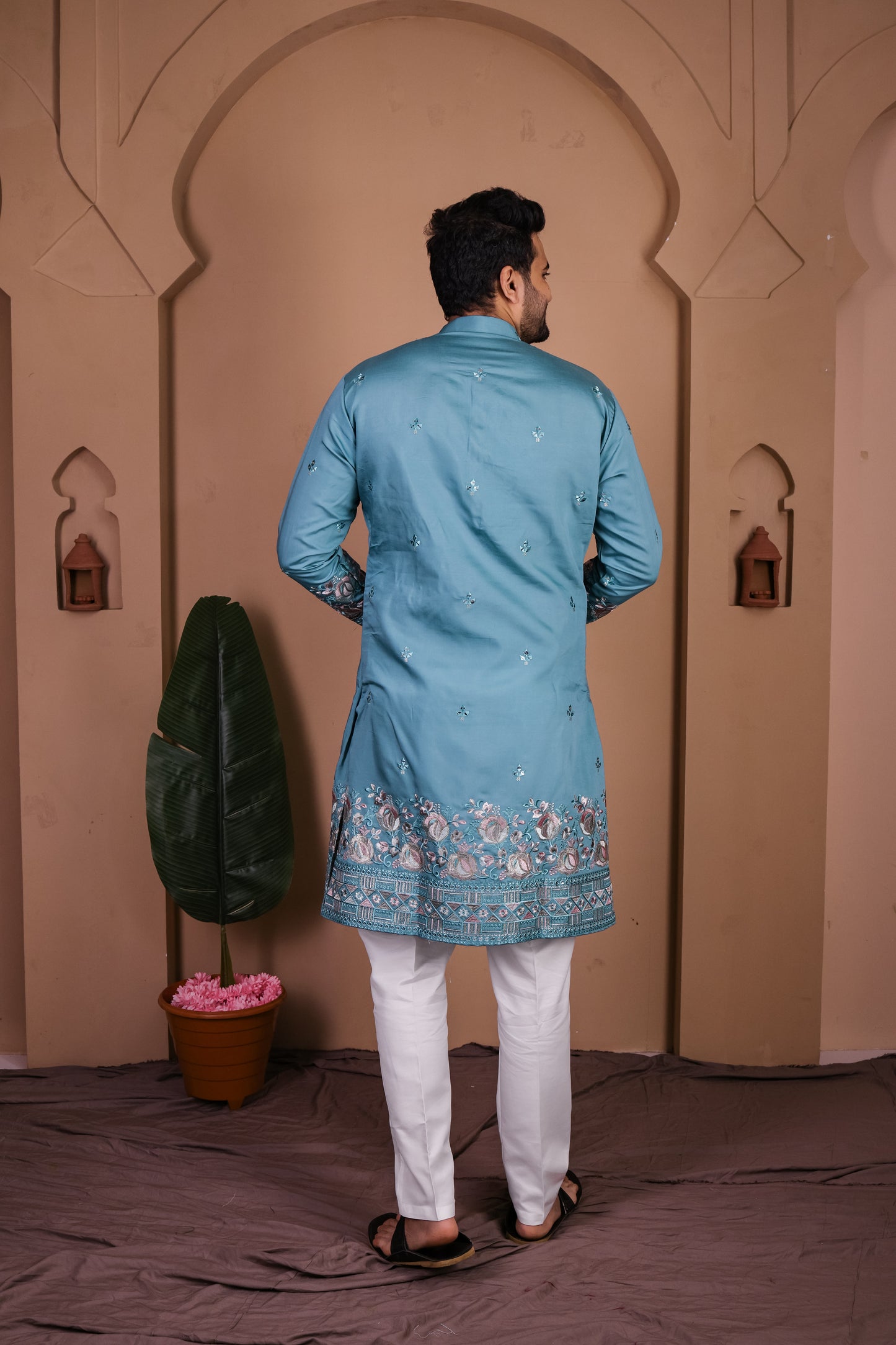 Starlit Paisley Mirror Work Kurta
