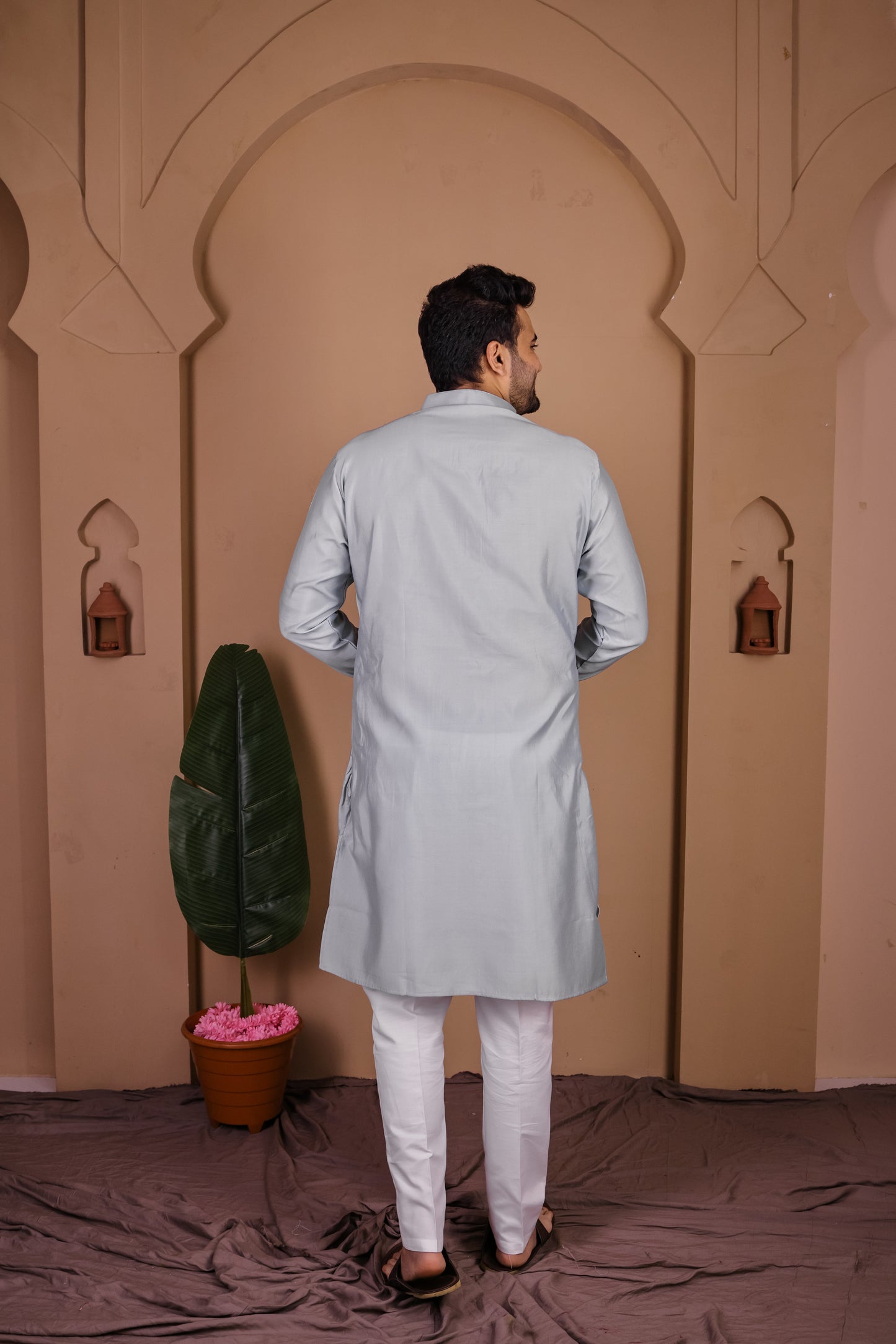 Vilasa Embroidered Kurta